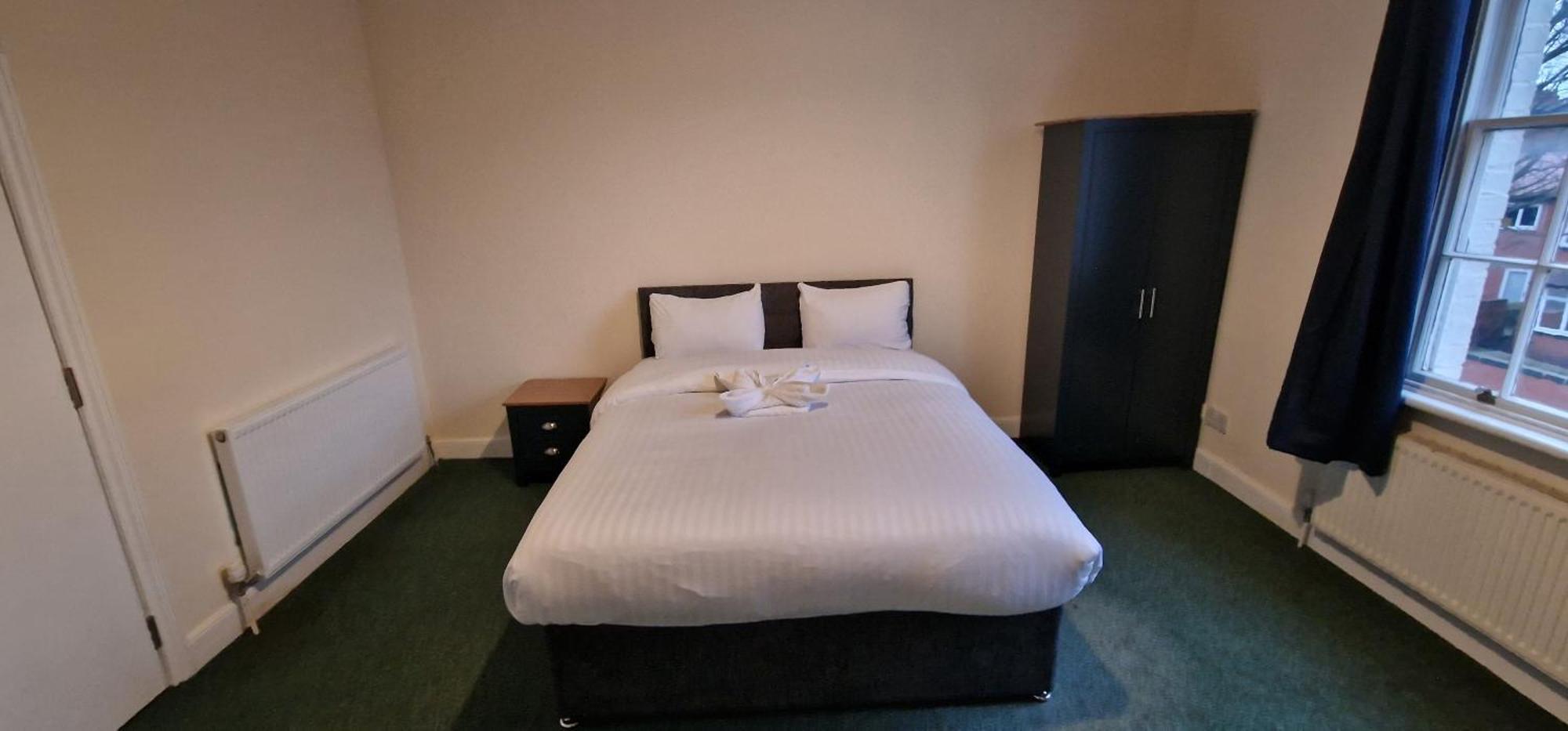Self Check In Rooms Central Wakefield Exterior foto