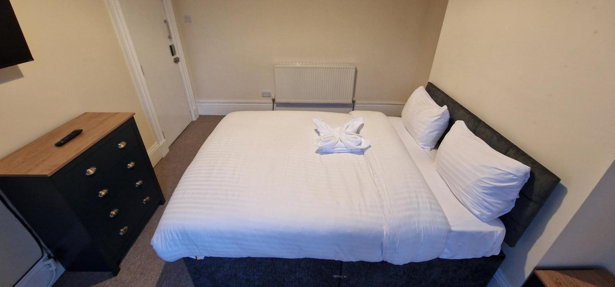 Self Check In Rooms Central Wakefield Exterior foto